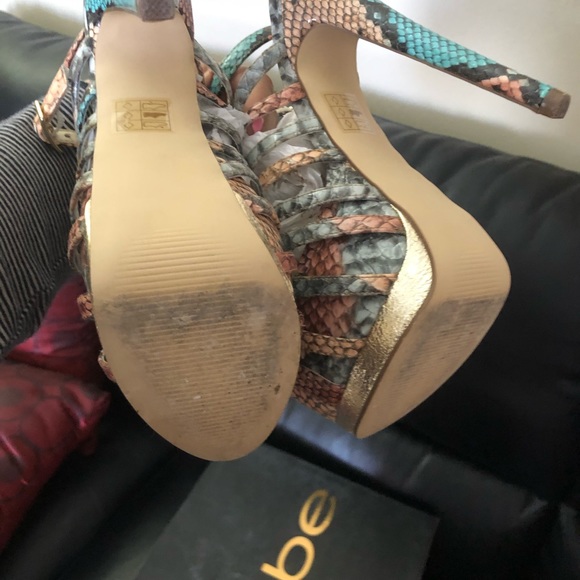 Bebe platform sexy heels - Picture 7 of 7